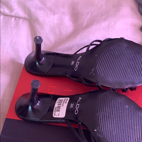 strapless heels - Picture 3 of 5